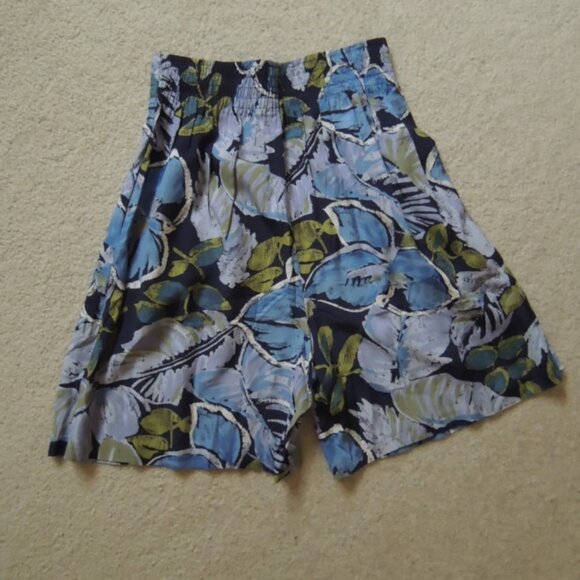 Ladies 2 Pc Walking Shorts Suit Size L (Size M) Jacket Blazer + Skort Set - EUC - Picture 8 of 12